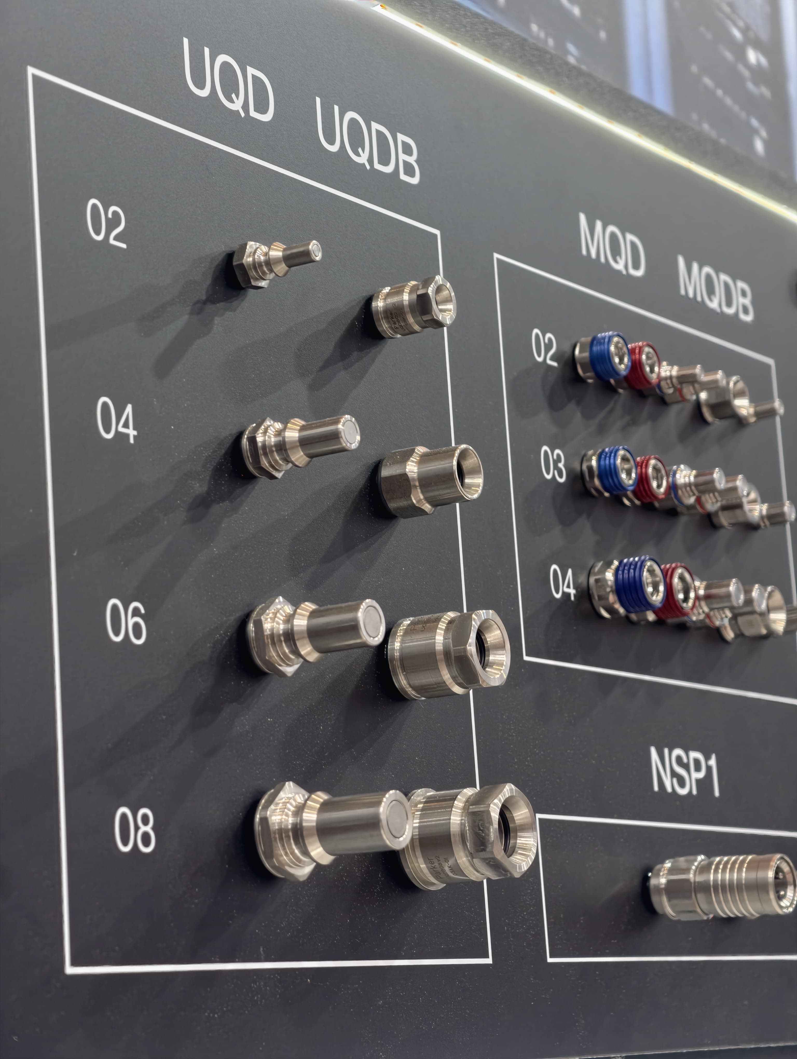 Connectors for cold plate liquid cooling applications.